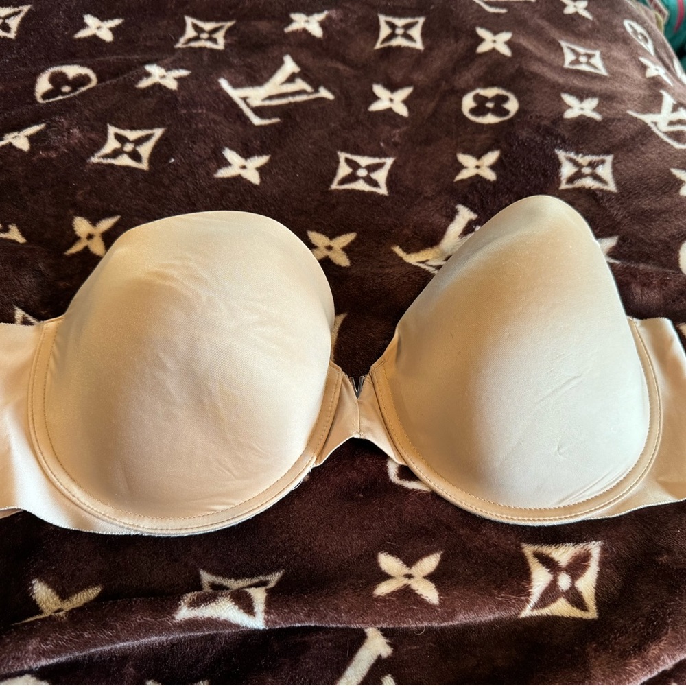 Strapless VS ecru colored bra